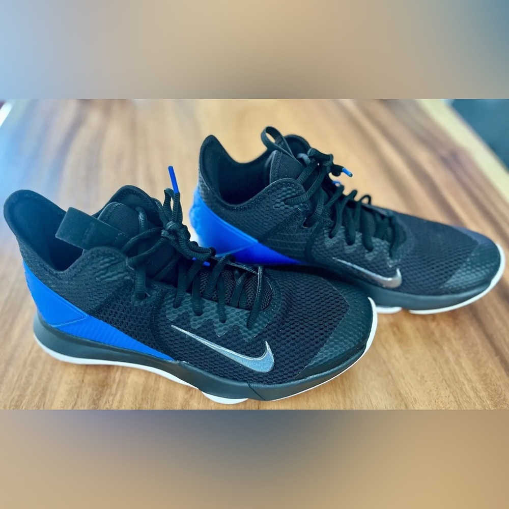 Nike Men’s LeBron Witness 4 Black Hyper Cobalt Size 11